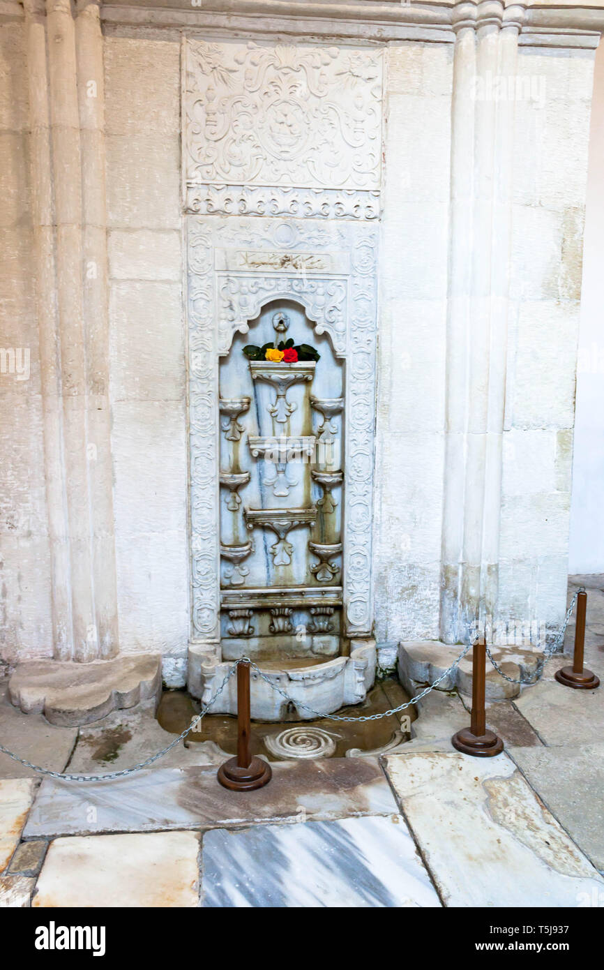 Bachtschyssaraj, Krim, Russland - November 05,2018: Brunnen der Tränen am Khan Palace Stockfoto