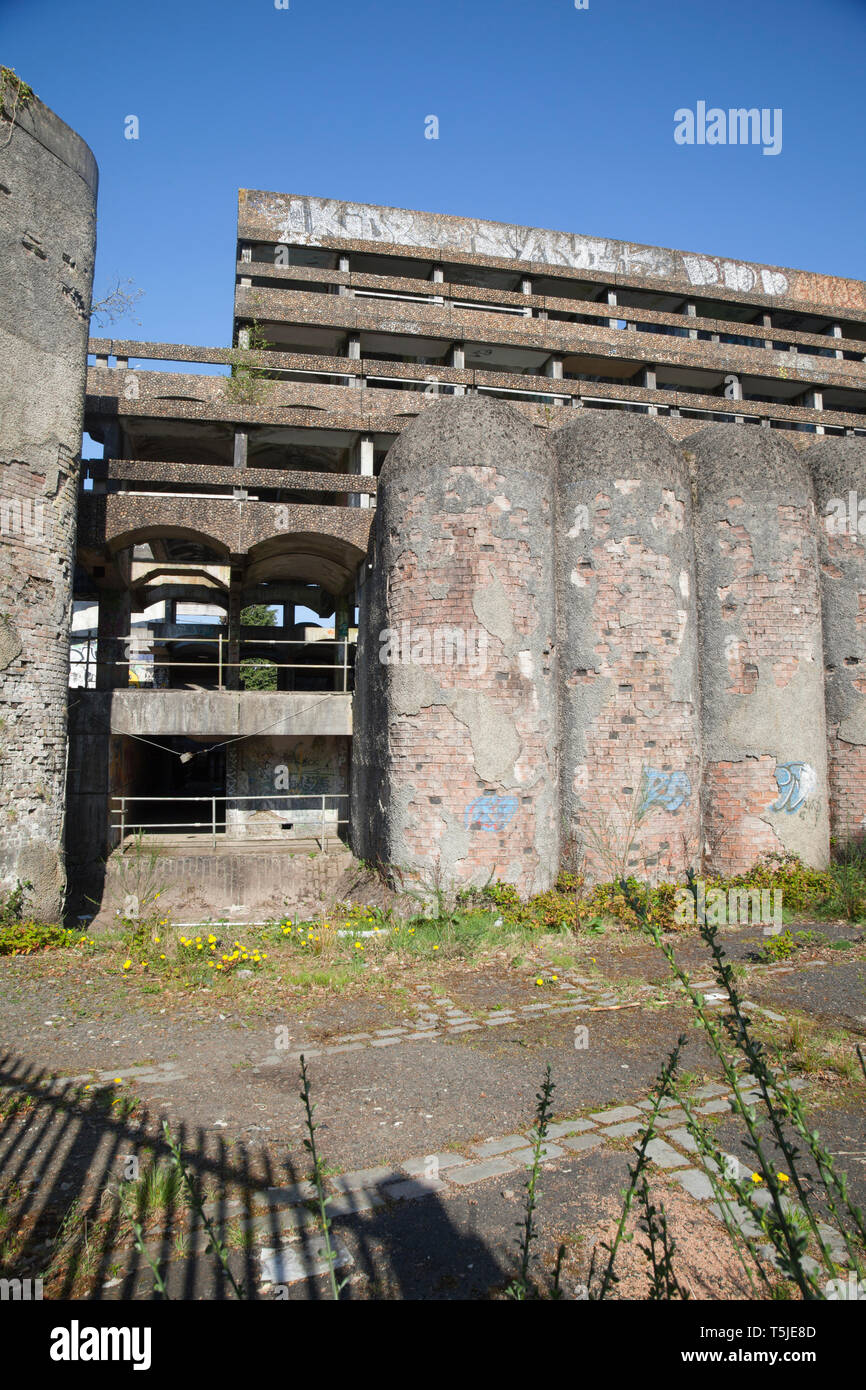 Die ruinierte, einem börsennotierten, St Peters Seminar, Cardross, Schottland. Architekten Gillespie, Kidd und coia entwickelt, die mittlerweile verfallenen Priester Training College in Stockfoto