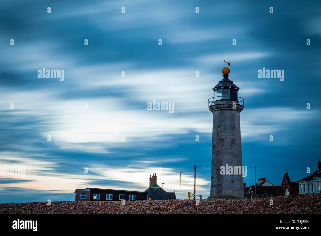 Abend am Kingston Leuchtturm in Shoreham-by-Sea, West Sussex, England. Stockfoto