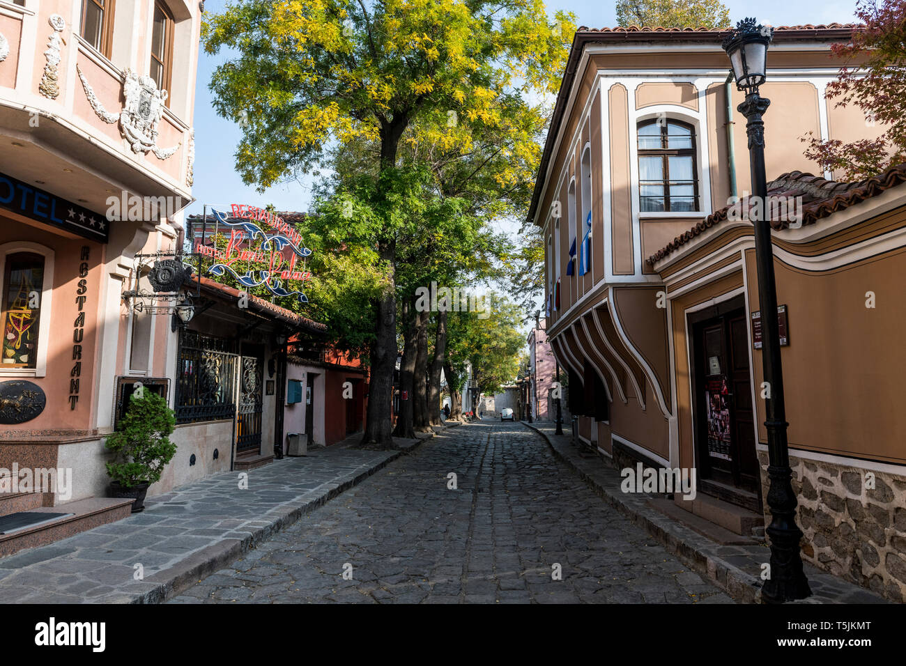 Straßen mit Kopfsteinpflaster in der Altstadt, Plovdiv, Bulgarien Stockfoto