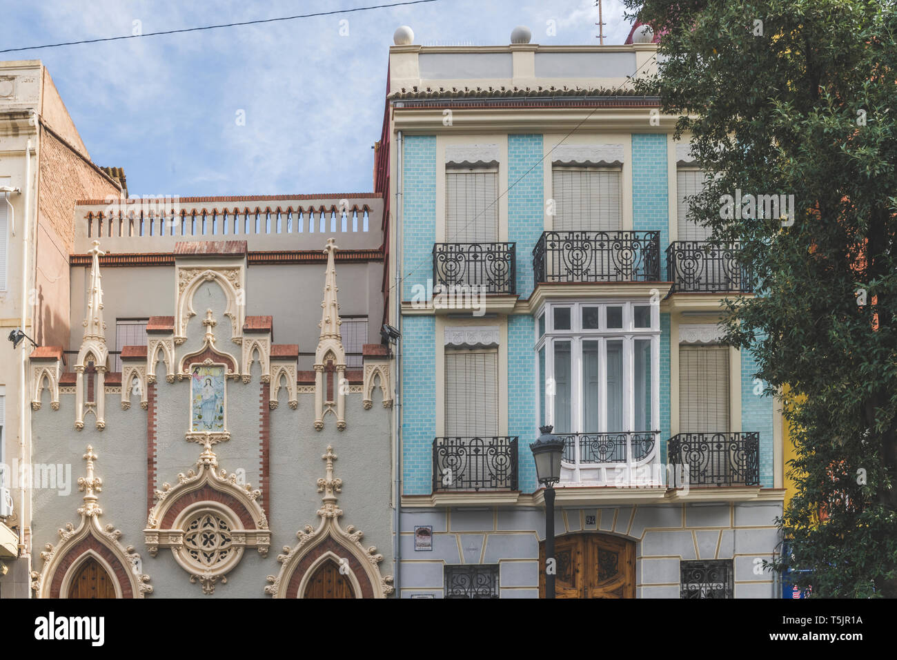 Spanien, Valencia, El Cabanyal, Häuserfassaden Stockfoto