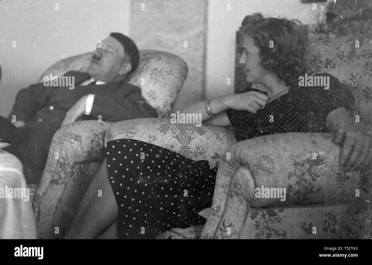 Eva Braun Sammlung (dvadvadaset) - Candid Foto von Adolf Hitler Ca. 1930s oder 1940s Stockfoto