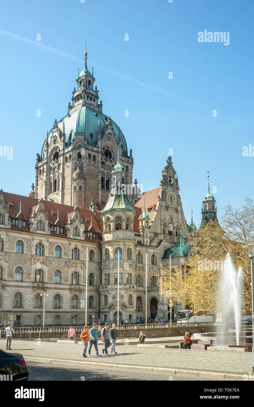 HANNOVER, Deutschland - 04 April 2019: Neue Stadt Rathaus in Hannover, Deutschland. Stockfoto