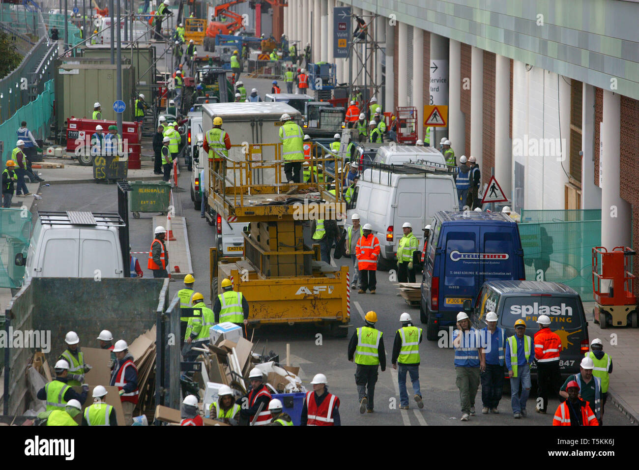 Geschäftige Baustelle am Westfield London. Shepherds Bush, London. 28. November 2010. Stockfoto