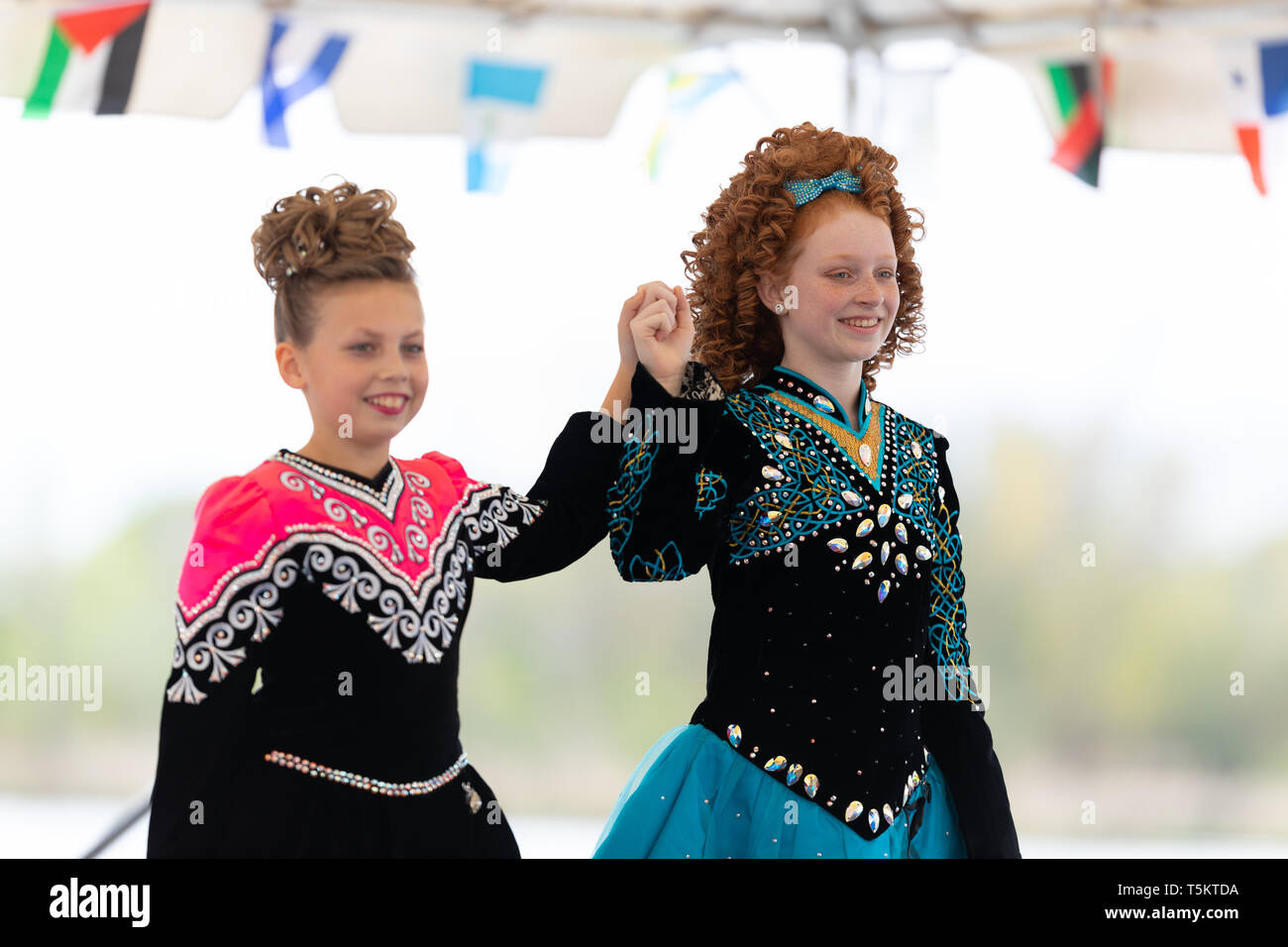 Wilmington, North Carolina, USA, 6. April 2019: Die North Carolina Azalea Festival, Walsh Kelley Schule des Irischen Tanzes Mitglieder durchführen an den Azal Stockfoto