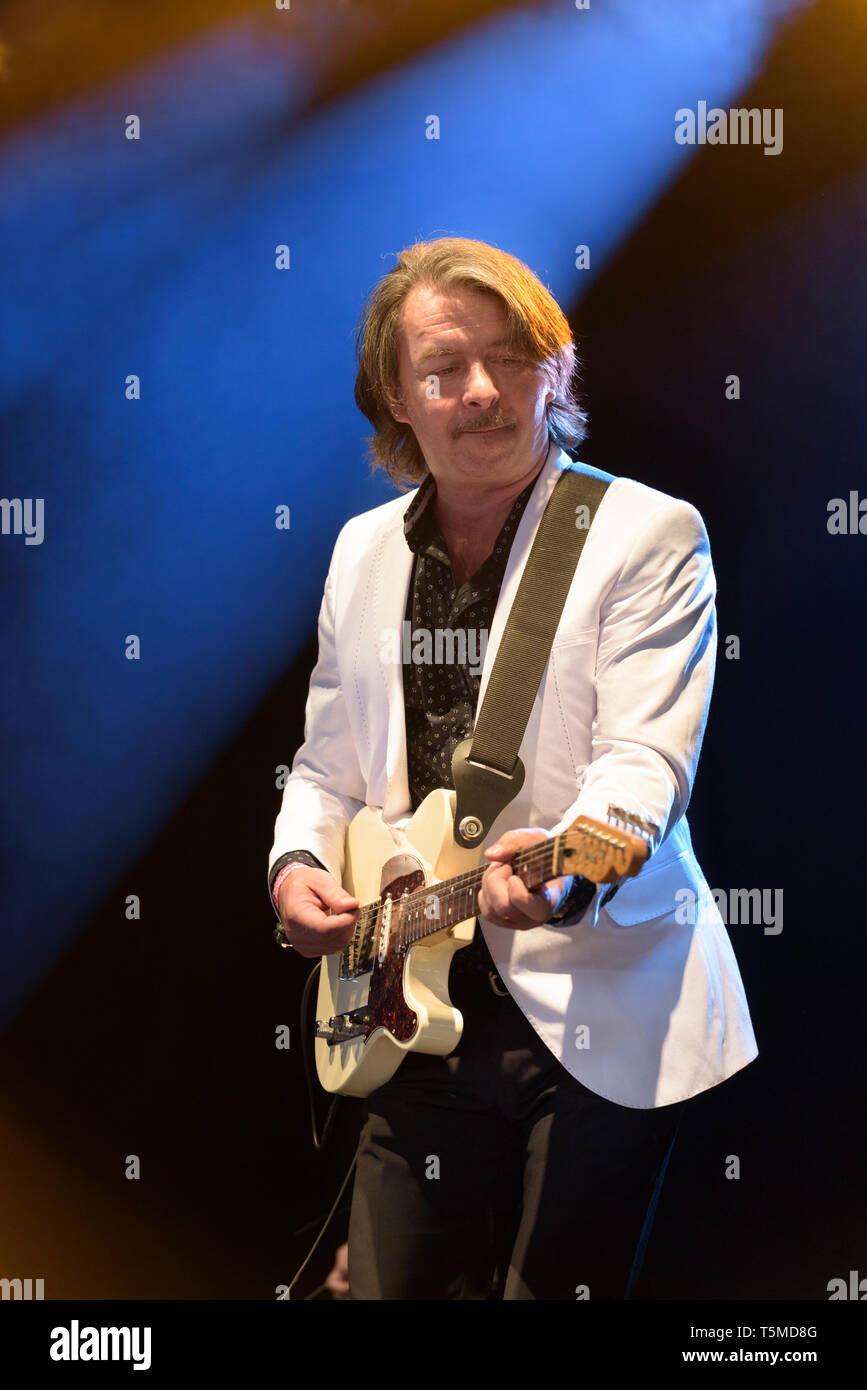 Magnifico (Robert Pesut) beim WOMAD-Festival, Charlton Park, Malmesbury, England, Großbritannien. 25. Juli 2015 Stockfoto