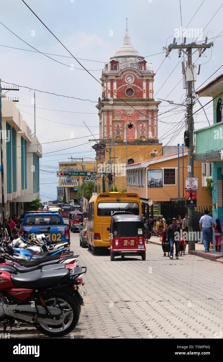 Solola Guatemala - bunte Straßenszene in der Stadt Solola, in der Nähe der Lake Atitlan, Guatemala, Mittelamerika Stockfoto