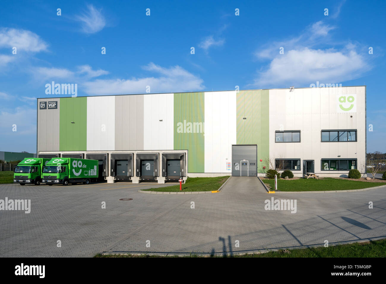 Ao Zweig. ao ist ein Online - nur Händler in Großbritannien, Deutschland und den Niederlanden. Es spezialisiert sich auf die Haushaltsgeräte und Elektrik. Stockfoto