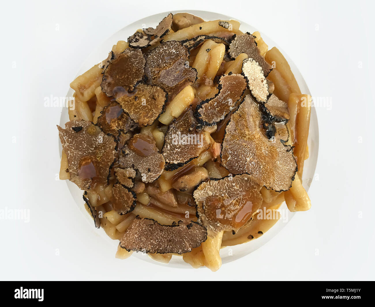 Pasta mit schwarzen Trüffeln Stockfoto