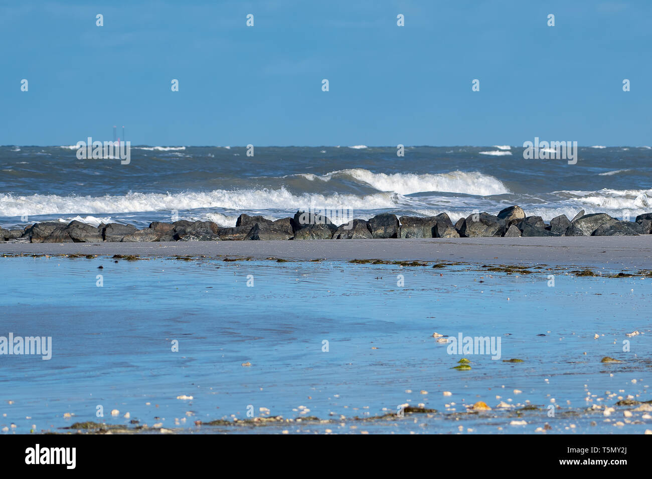 Wellen am Strand auf einem Golf von Mexiko Strand in Florida Stockfoto