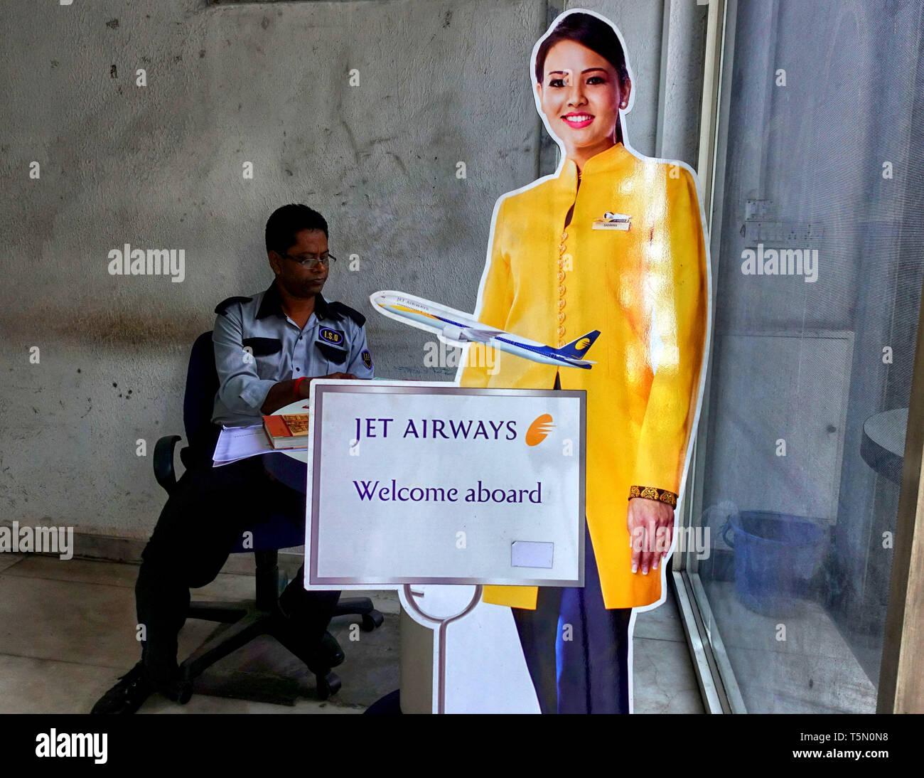 Amt der Jet Airways in Kalkutta gesehen, während die Aufhängung. Jet Airways ist eine indische internationale Fluggesellschaft, die derzeit alle Flugbetrieb ab Mitte ausgesetzt hat - April 2019 wegen der schweren Finanzkrise. Stockfoto