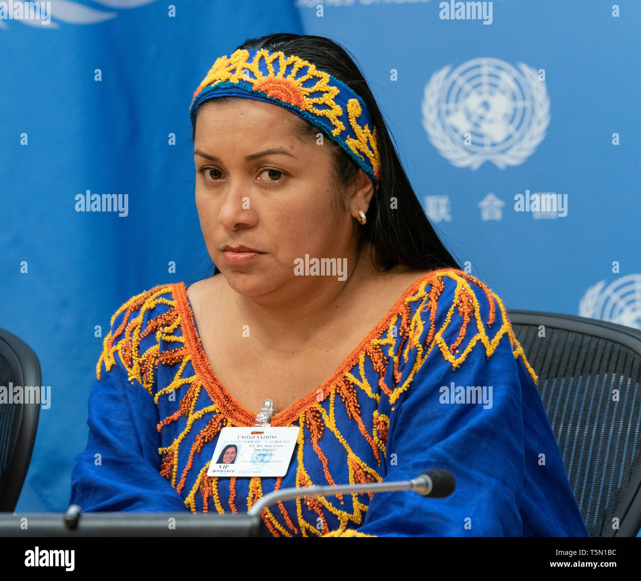 New York, NY - 25. April 2019: Minister für indigenious Völker Aloha Joselyn Nunez Gutierrez besucht Pressekonferenz von Minister der People's Power für Auswärtige Angelegenheiten der Bolivarischen Republik Venezuela Jorge Arreaza am Sitz der Vereinten Nationen Stockfoto