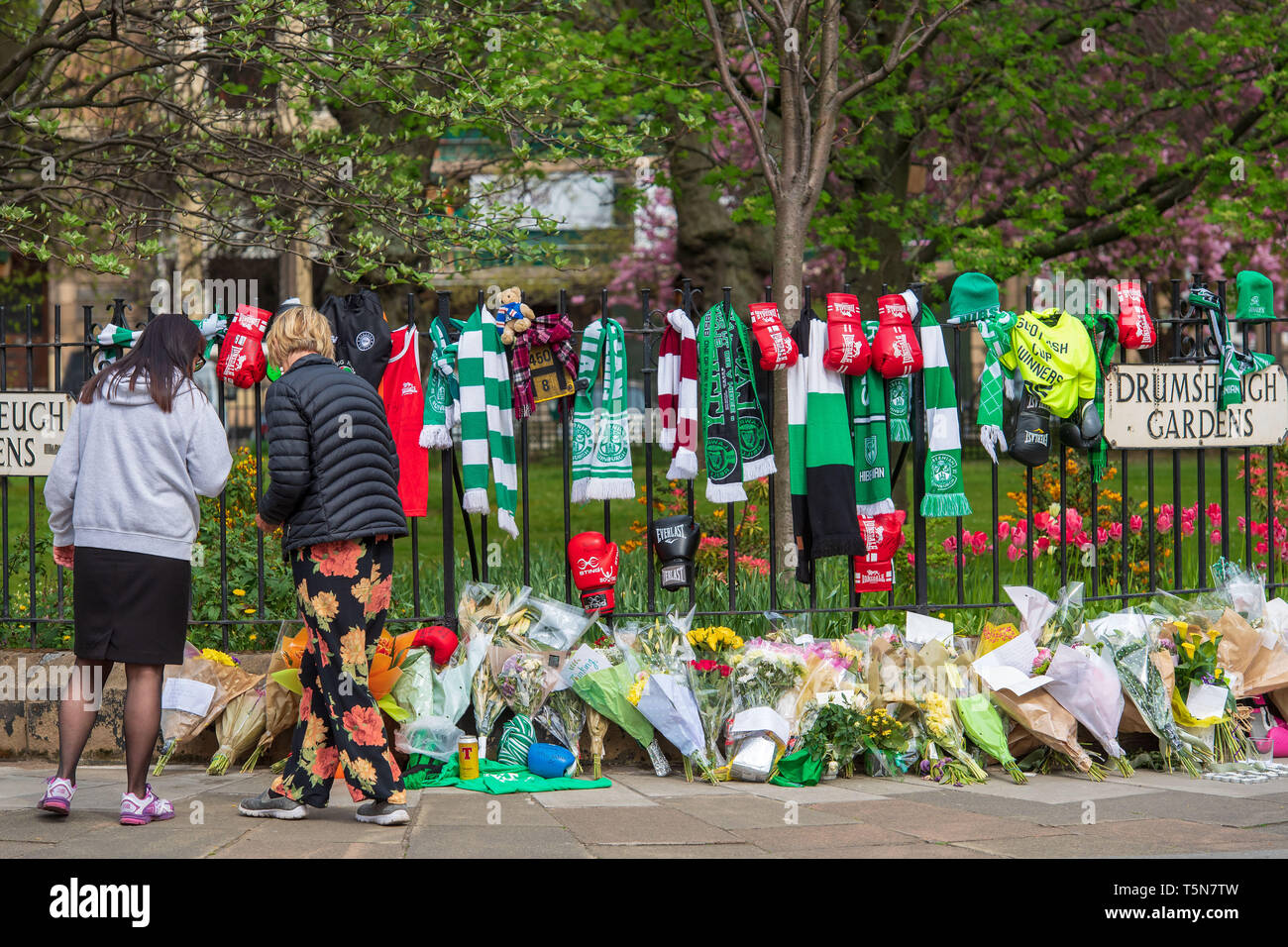 Chester Street, Bardley Walsh Tributes, Szene, Polizei, Wohnung Stockfoto