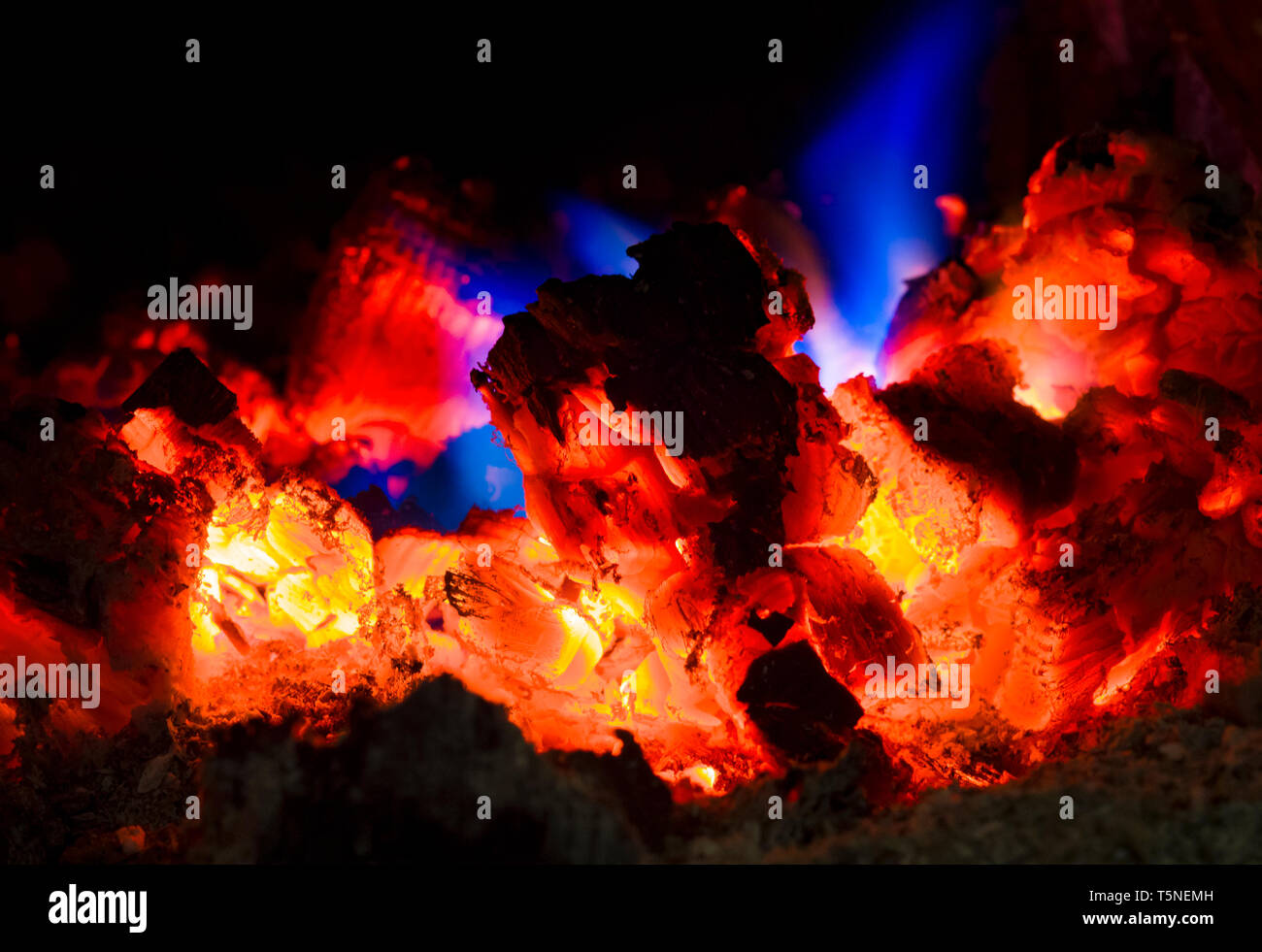 Ein Blaues Feuer Nahaufnahme Stockfotografie Alamy