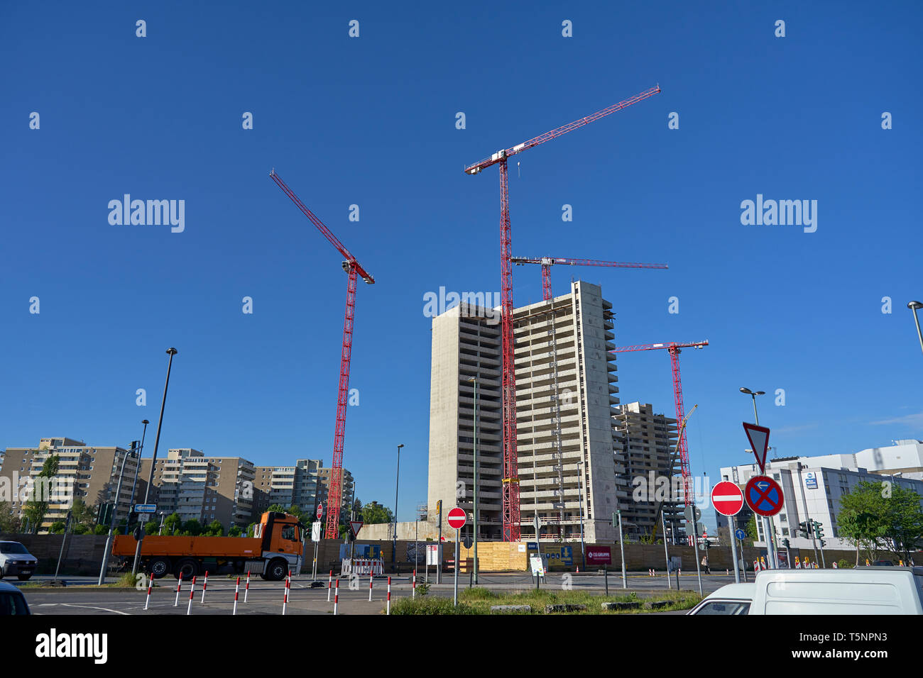 Hochhausrenovierung am Kaiserlei-Kreisverkehr 25.04.2019 Stockfoto