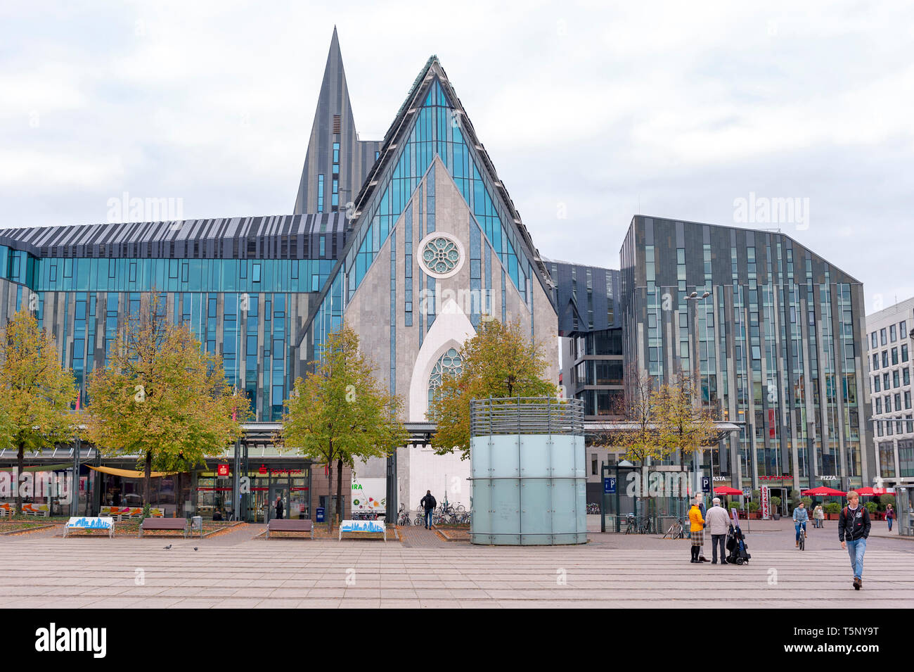 Paulinum, Evangelische Kirche und Augusteum, Hauptgebäude der Universität Leipzig am Augustusplatz in der Innenstadt von Leipzig, Deutschland Stockfoto