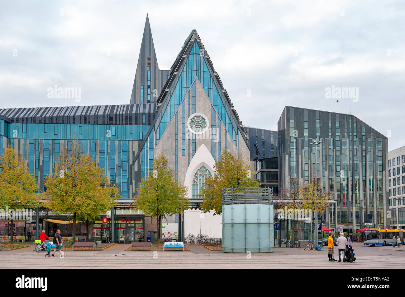 Paulinum, Evangelische Kirche und Augusteum, Hauptgebäude der Universität Leipzig am Augustusplatz in der Innenstadt von Leipzig, Deutschland Stockfoto