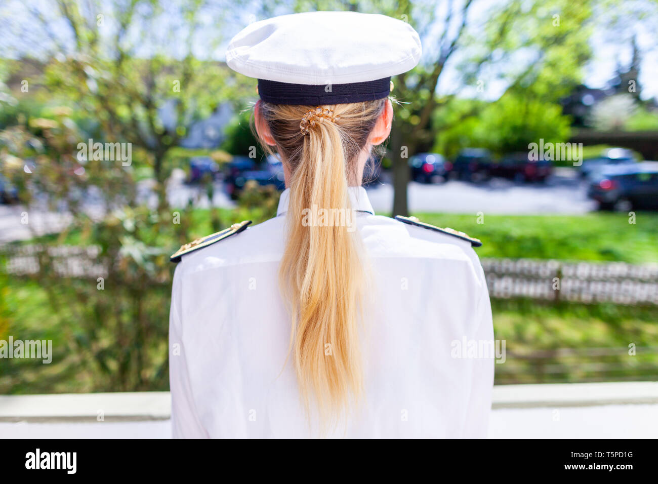 Frau in einer Uniform der Bundeswehr Stockfoto