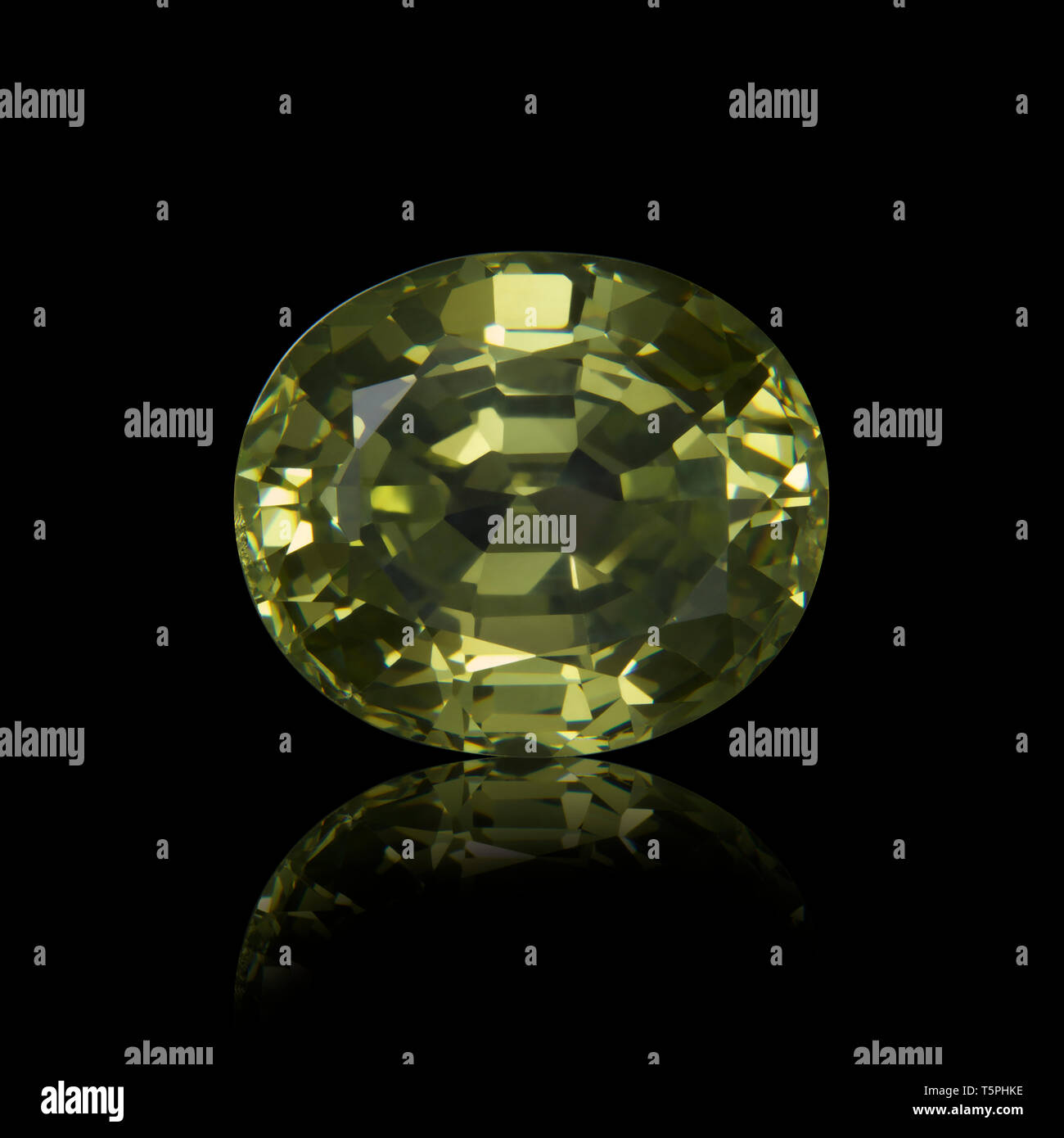 Peridot, peridot Edelstein, Oval, Oval peridot Edelstein geschnitten geschnitten Stockfoto