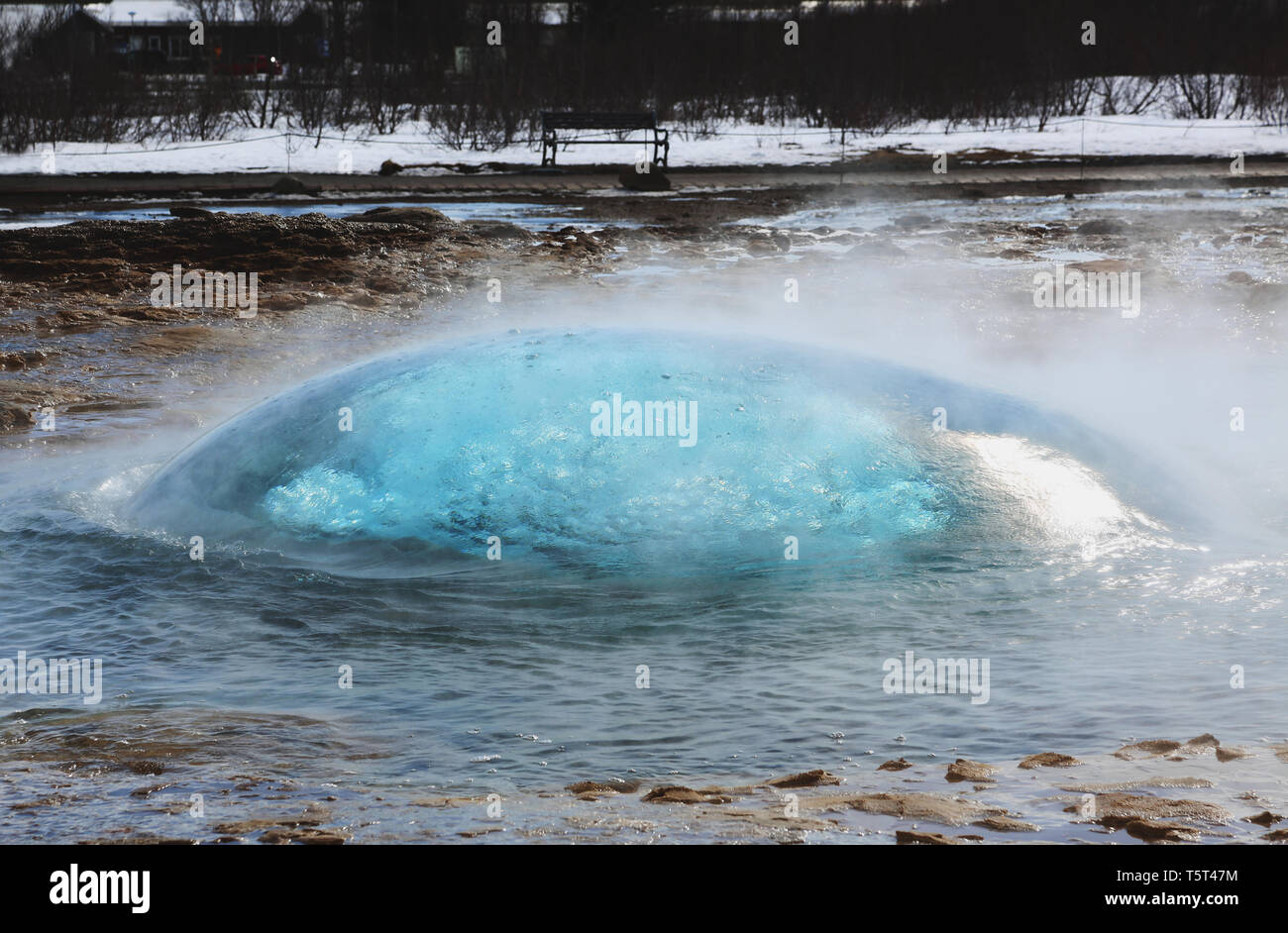 Wasser Blase der Strokkur Geysir in Island Stockfoto