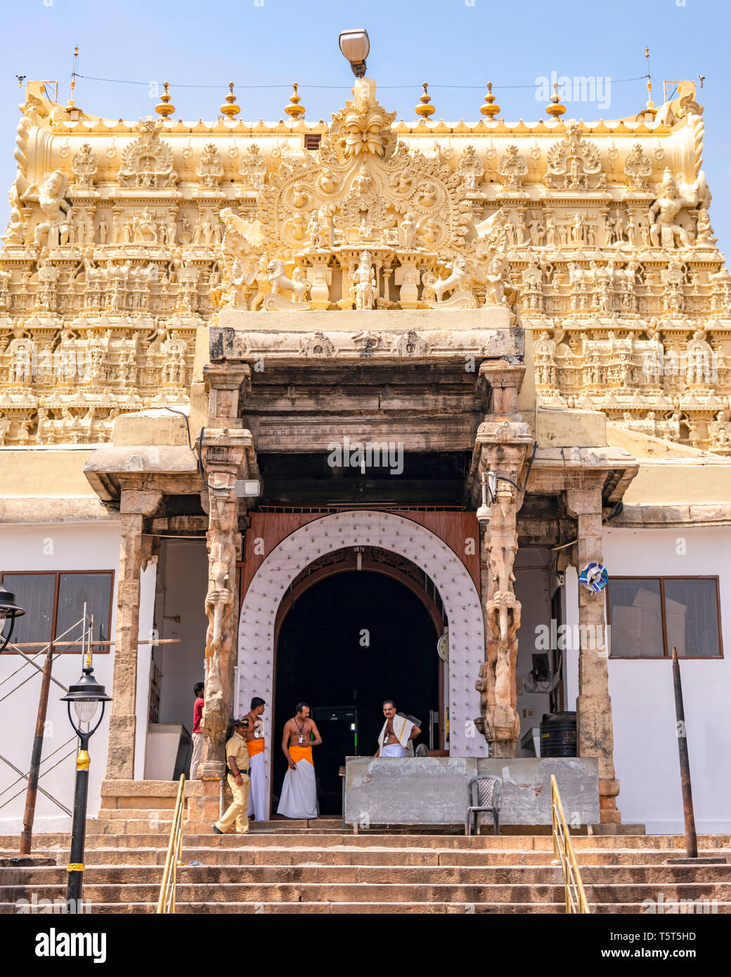 Vertikale Ansicht des berüchtigten Padmanabhaswamy Temple in Trivandrum, Kerala, Indien. Stockfoto