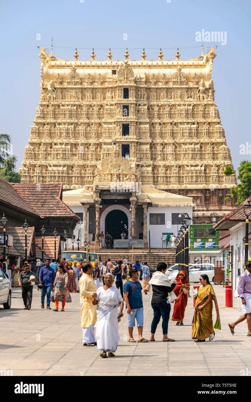 Vertikale Ansicht des berüchtigten Padmanabhaswamy Temple in Trivandrum, Kerala, Indien. Stockfoto