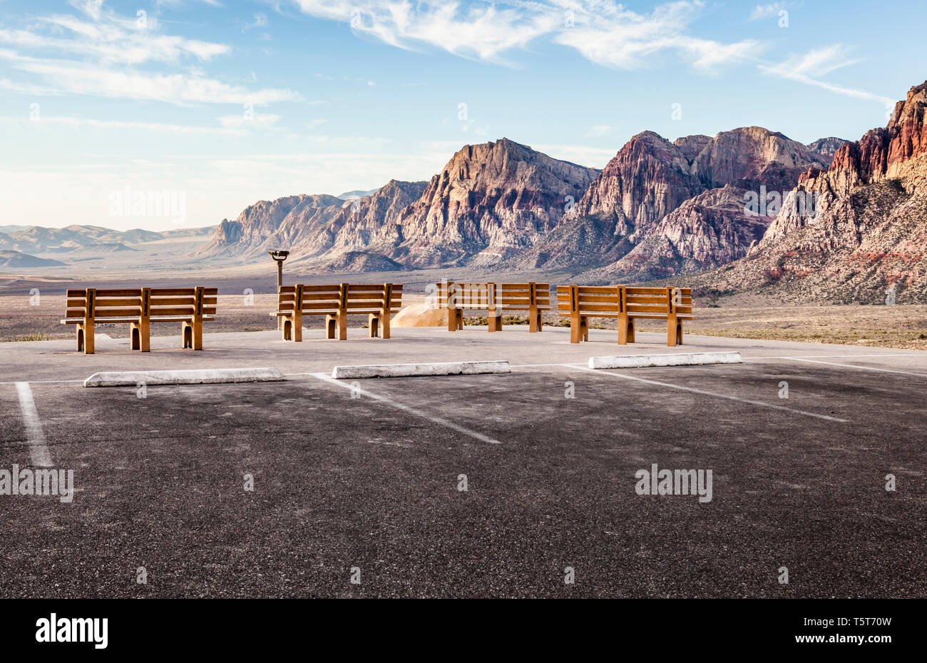Die leeren Blicken auf den Parkplatz am höchsten Punkt des malerischen Schleife fahren, Red Rock Canyons Conservation Area, Nevada, USA Stockfoto
