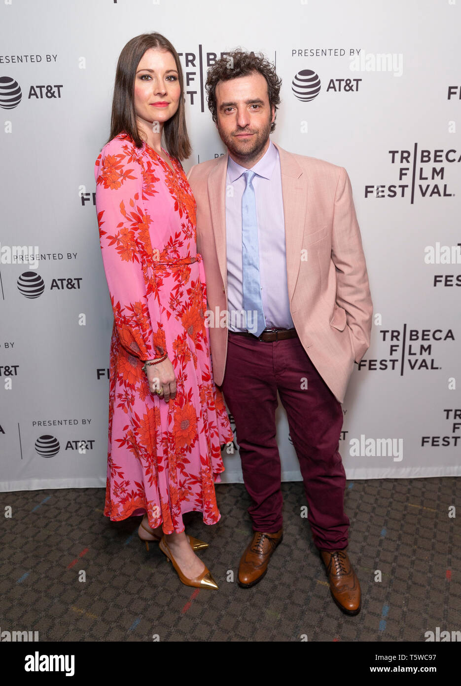 New York, NY - 26. April 2019: Vanessa Britting und David Krumholtz Weltpremiere des Films Crown Vic auf Tribeca Film Festival teilnehmen an der SVA Theater Stockfoto