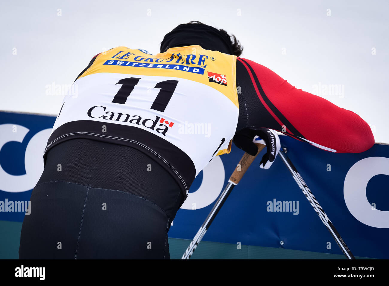 Kanadas Alex Harvey ist mit Gefühl nach an zweiter Stelle in der 15-k Classic auf der FIS World Cup Cross Country Ski Rennen in Quebec Cit überwältigt Stockfoto