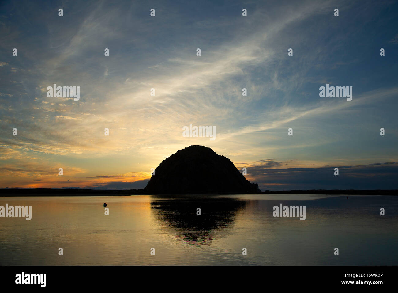 Morro Rock Sonnenuntergang, Morro Bay State Park, Kalifornien Stockfoto