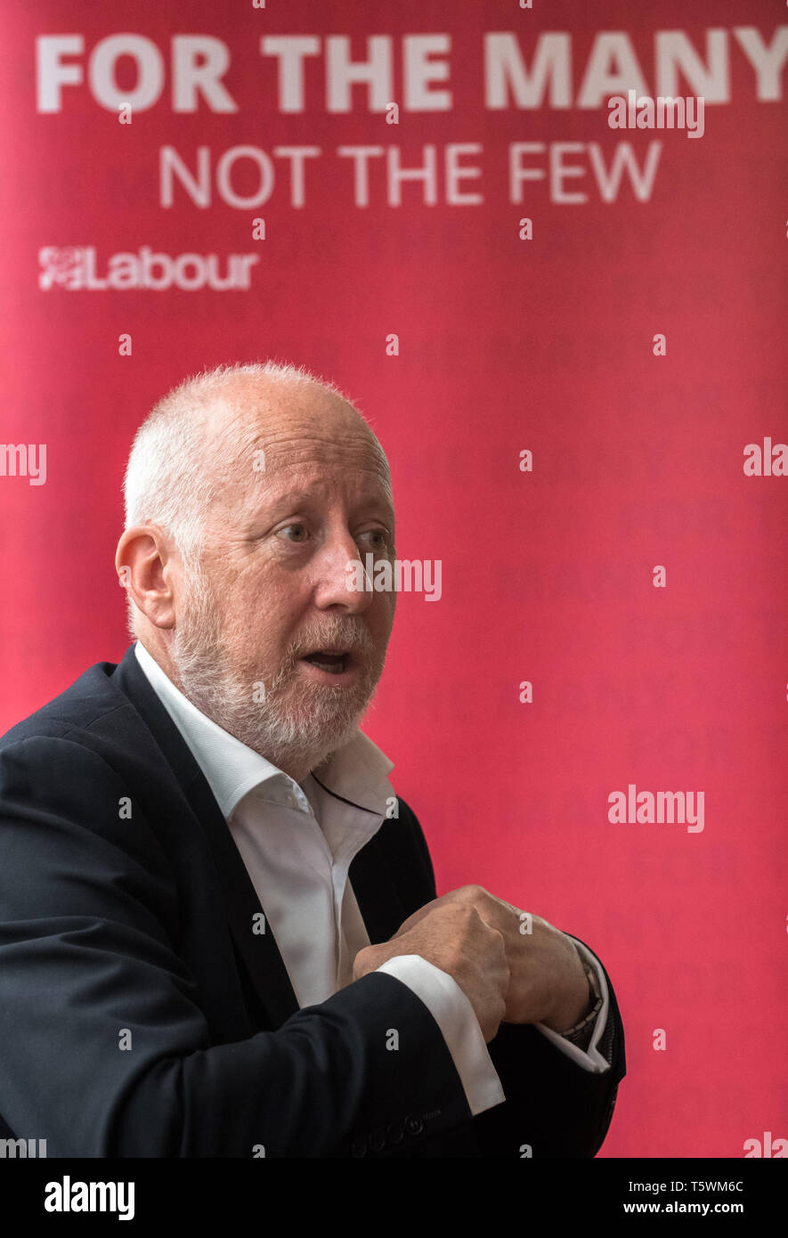 Andy McDonald M.P. Schatten Verkehrsminister in einer Rede auf der Labour Party Rally in Nottinghamshire, England, Großbritannien Stockfoto