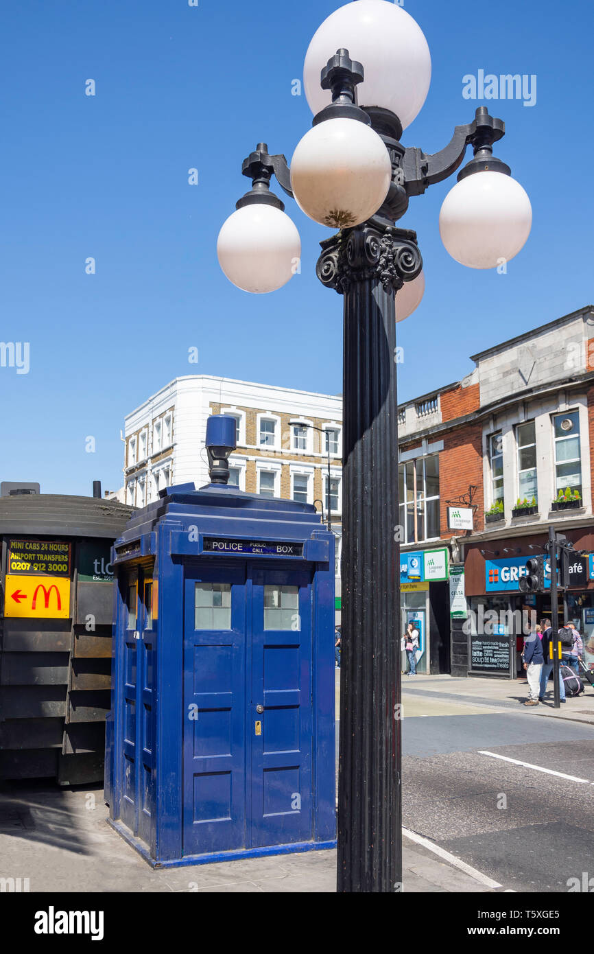 Vintage blau Polizei Telefon, Earl's Court Road, Earls Court, Royal Borough von Kensington und Chelsea, Greater London, England, Vereinigtes Königreich Stockfoto