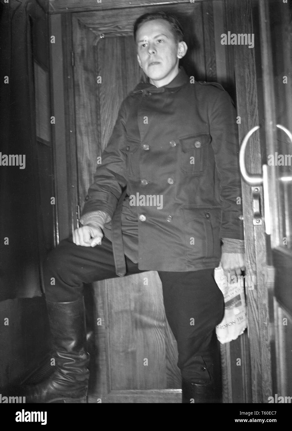 Er Winter Krieg. Ein militärischer Konflikt zwischen der Sowjetunion und Finnland. Es begann mit einer sowjetischen Invasion im November 1939, als sowjetische infantery die Grenze auf der Karelischen Landenge gekreuzt. Über 9500 Schwedische freiwillige Soldaten im Krieg teilgenommen. Abgebildete Schwedische freiwilliger Soldat Gösta Hallberg-Cuula, erster Soldat eine Medaille für seine Tapferkeit zu erhalten. Januar 1940. Foto Kristoffersson ref 103-17 Stockfoto