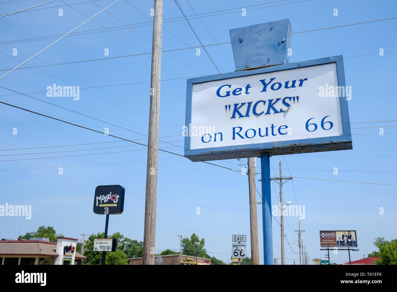 Holen sie sich ihre Kicks auf der Route 66 Schild auf US-Route 66 in Oklahoma, USA Stockfoto