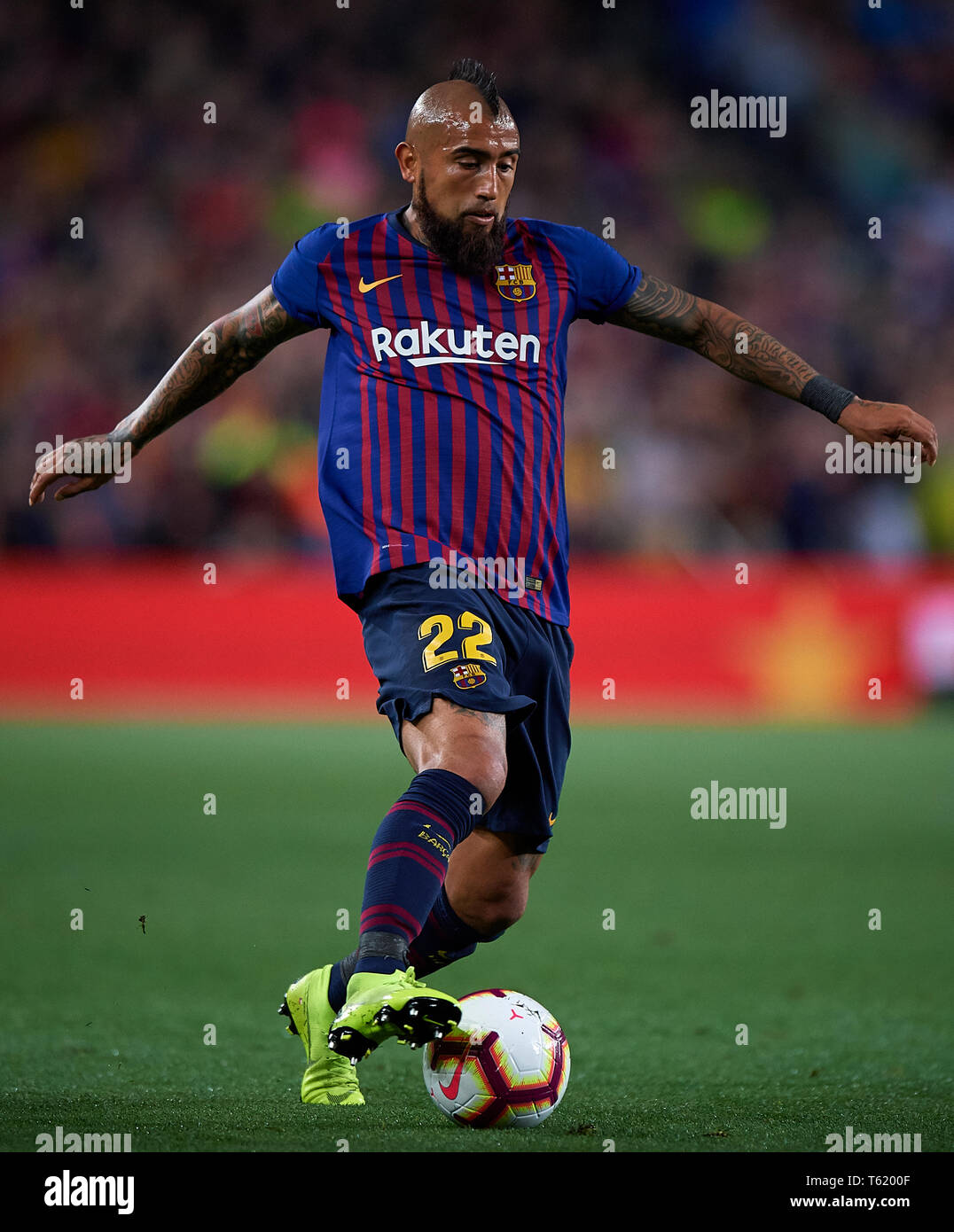 Barcelona, Spanien. 27 Apr, 2019. Fussball: Liga Santander 2018/19: Arturo Vidal von Barcelona in der spanischen Primera Division "Liga Santander (Espanola)' Match zwischen dem FC Barcelona gegen Levante UD im Camp Nou Stadion in Barcelona, Spanien, 27. April 2019. Credit: Pablo Morano/LBA/Alamy leben Nachrichten Stockfoto