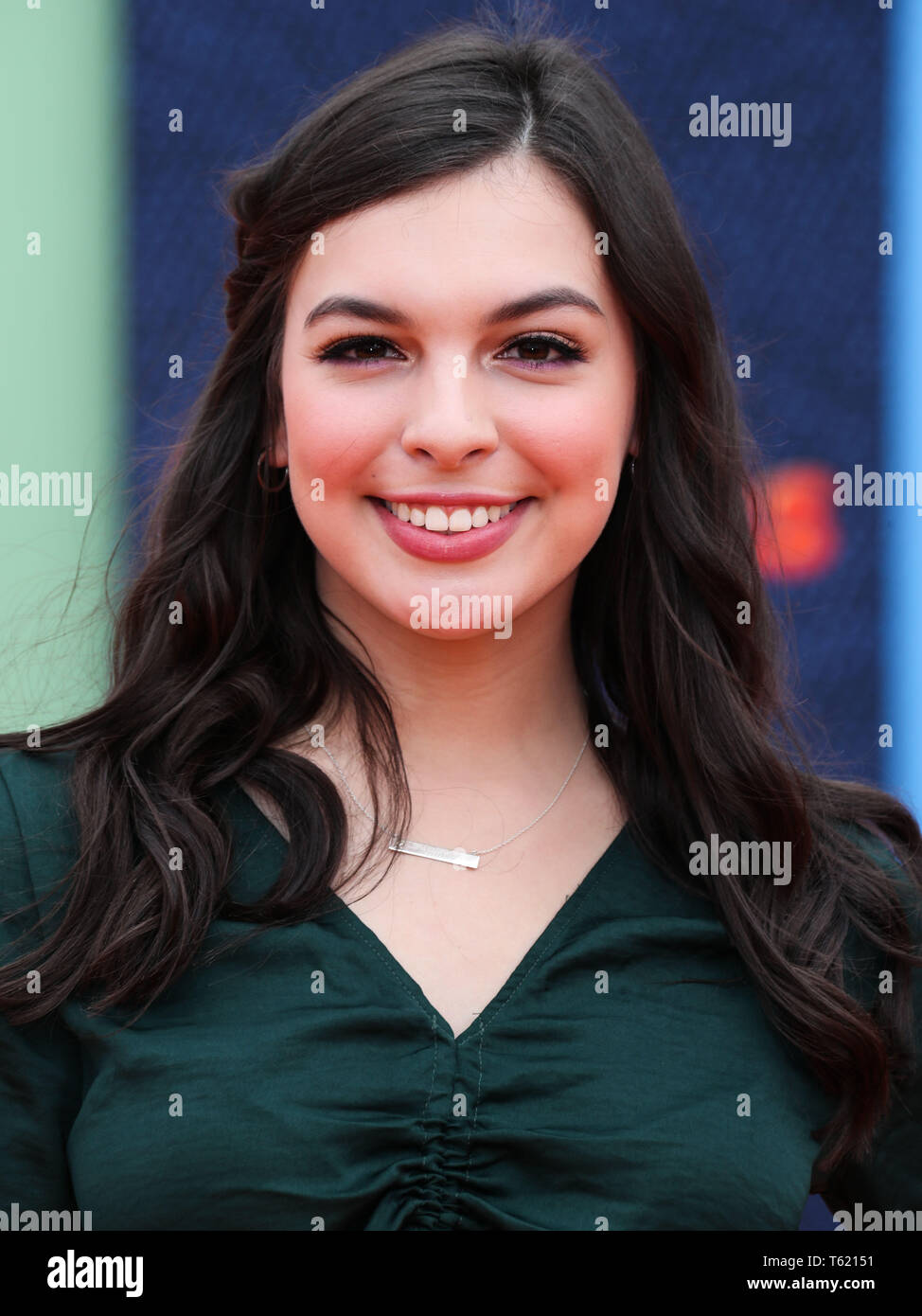 LOS ANGELES, Kalifornien, USA - 27. April: Schauspielerin Isabella Gomez kommt bei der Weltpremiere von STX Filme'' UglyDolls" am Regal Cinemas L.A. statt Am 27. April 2019 in Los Angeles, Kalifornien, USA. (Foto von Xavier Collin/Image Press Agency) Stockfoto