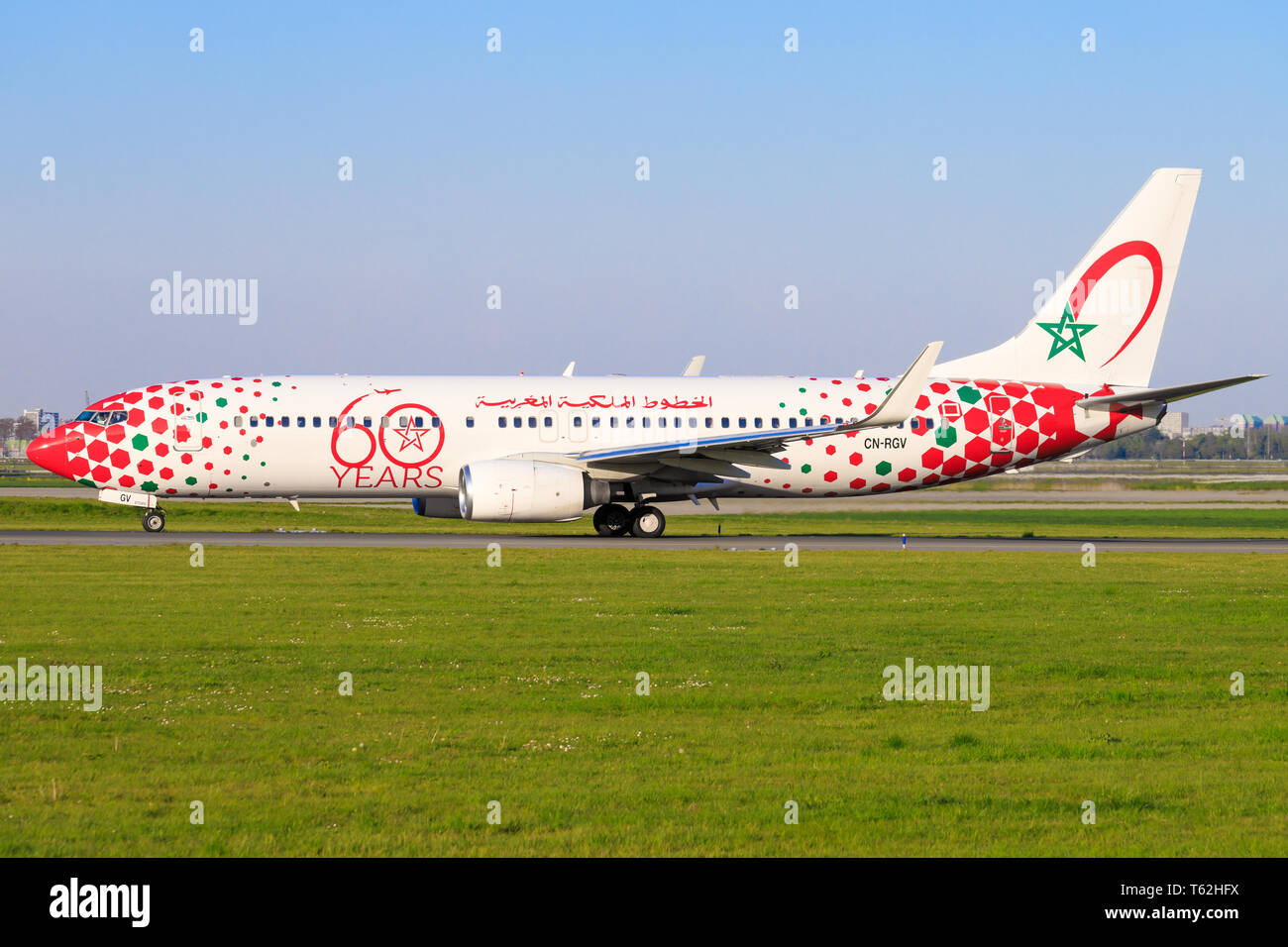 Amsterdam/Niederlande Mai 01, 2019: Boeing 737 form Air Maroc auf dem Amsterdamer Flughafen Stockfoto