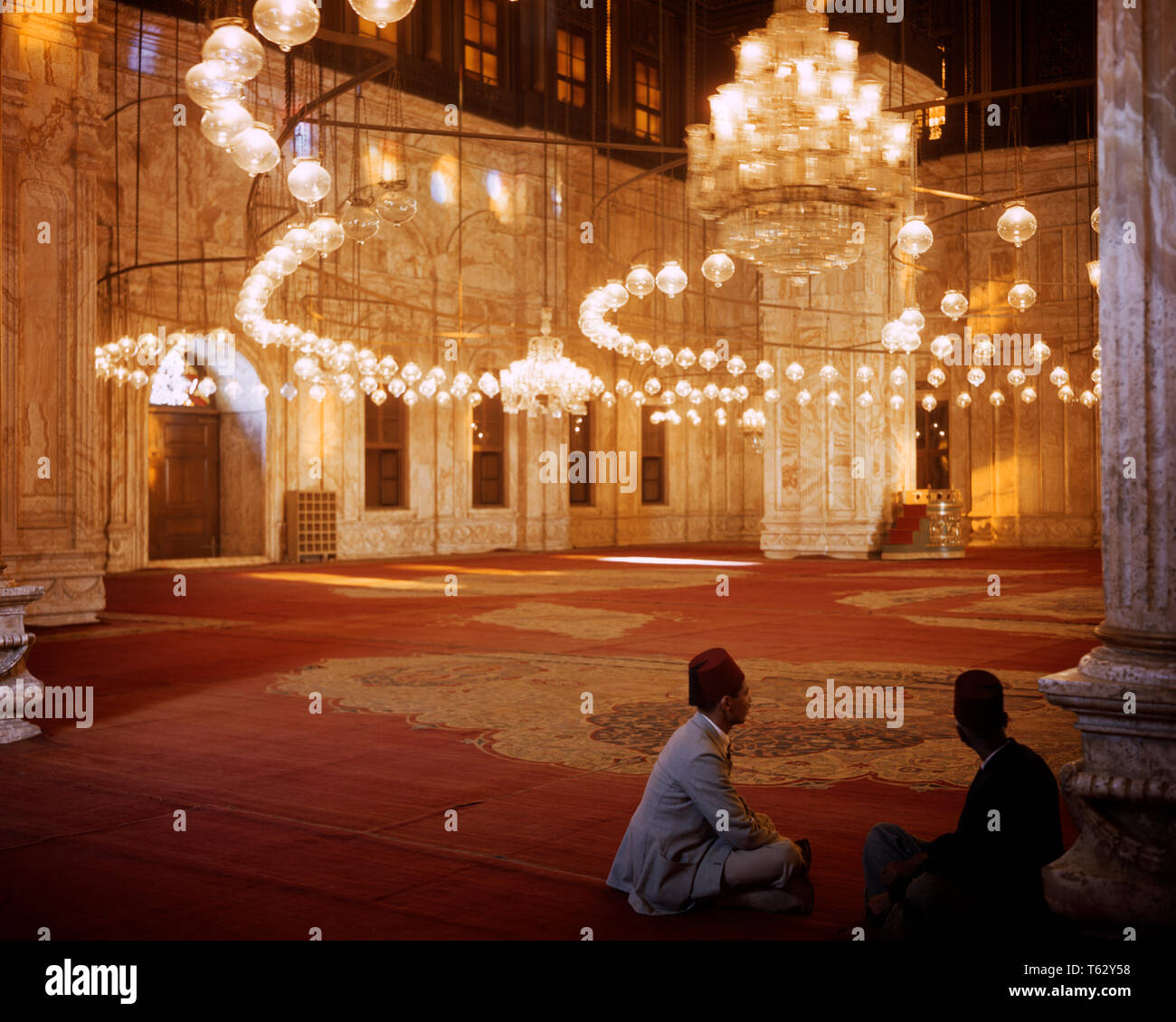 1960 S 2 Manner Tragen Fez Innenraum Muhammed Ali Moschee