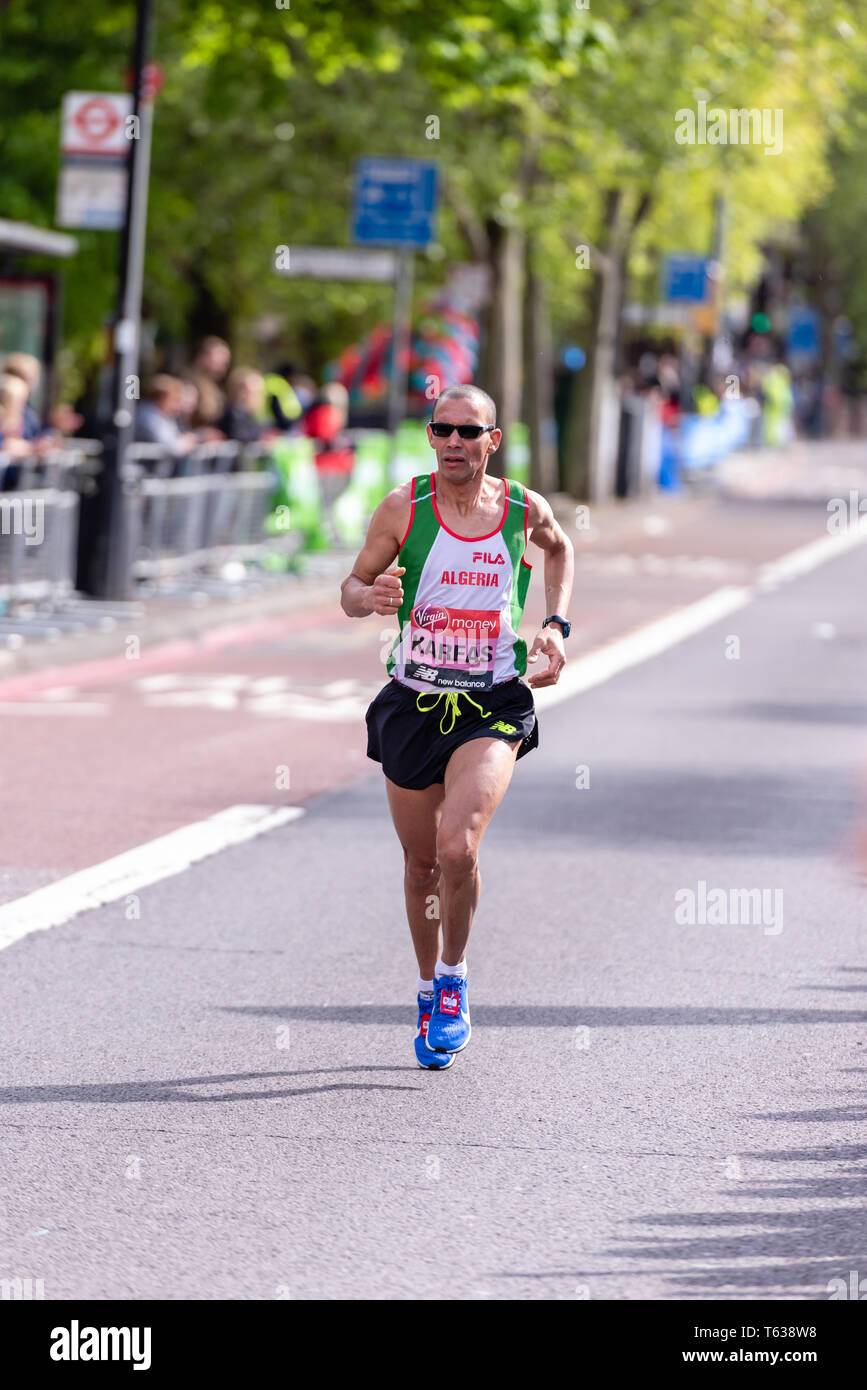 28 April 2019 - London Marathon Algerien Athlet Stockfoto