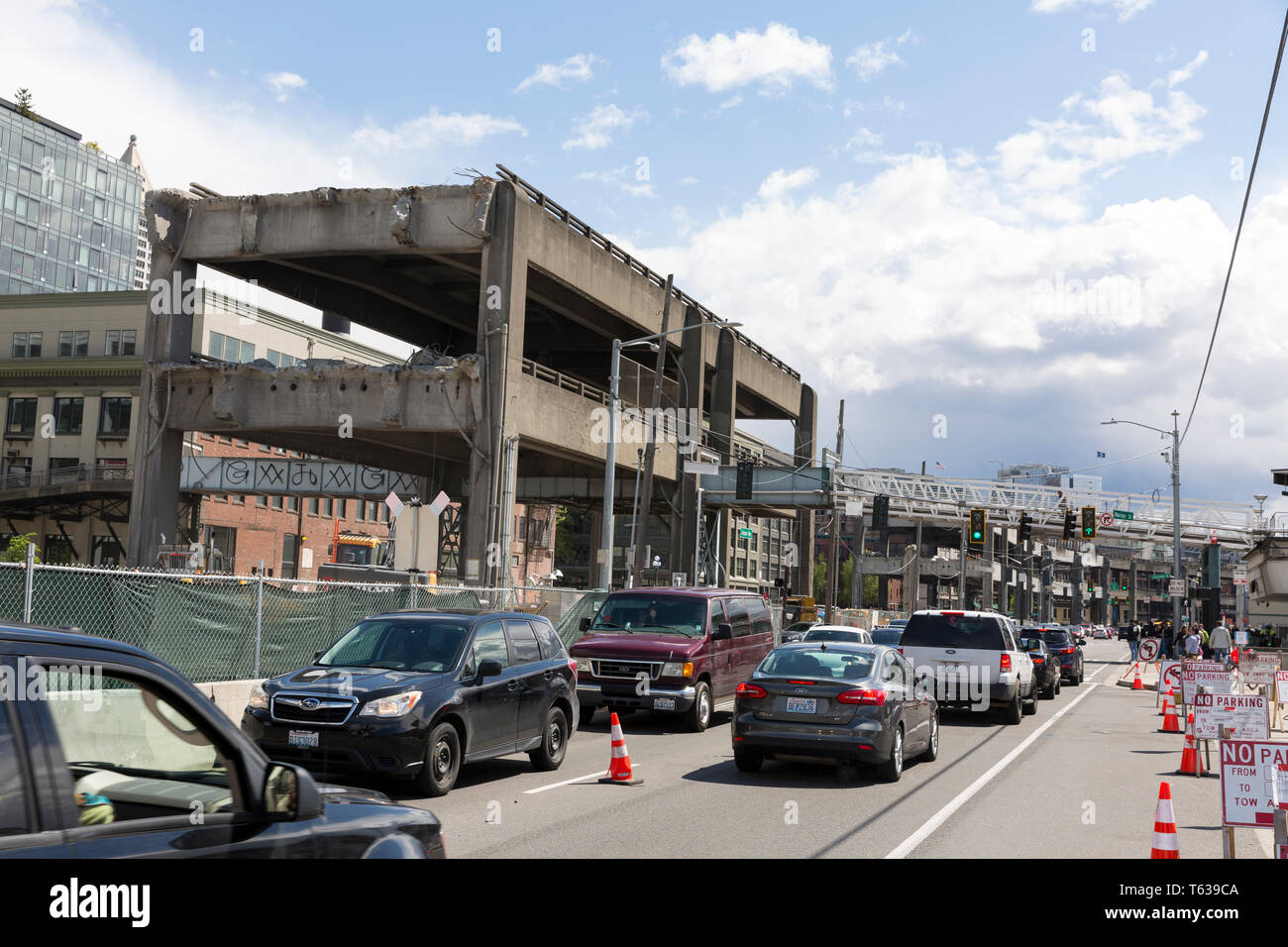 Seattle, Washington: Mannschaften der alaskischen Weise Viaduct in der Nähe des Seattle Ferry Terminal demolieren auf zentralen Uferpromenade der Stadt. Eine neue zwei 800 m lange Bohrung Stockfoto