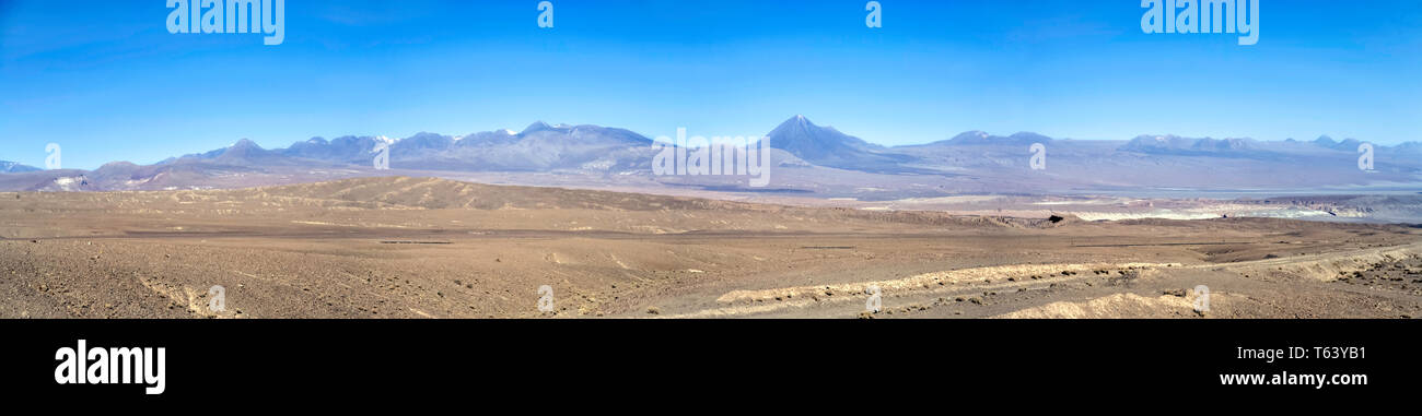 Breite Atacama Panorama, Valle de la Luna, in der Nähe von San Pedro de Atacama, Cordillera de Sal, Antofagasta Region, Chile Südamerika. Stockfoto