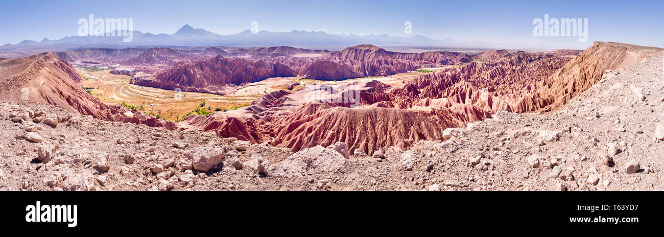 Panorama von Valle de la Luna (Tal des Mondes), Atacama-wüste, Norte Grande, Chile, Südamerika Stockfoto