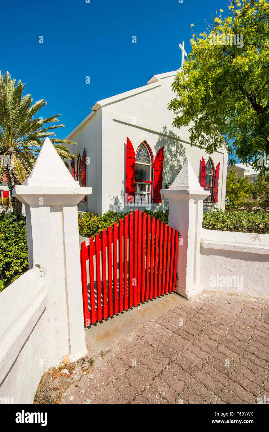Red Gate, Saint Mary's Anglican Church, Cockburn Town, Grand Turk Island, Turks- und Caicosinseln, Karibik. Stockfoto