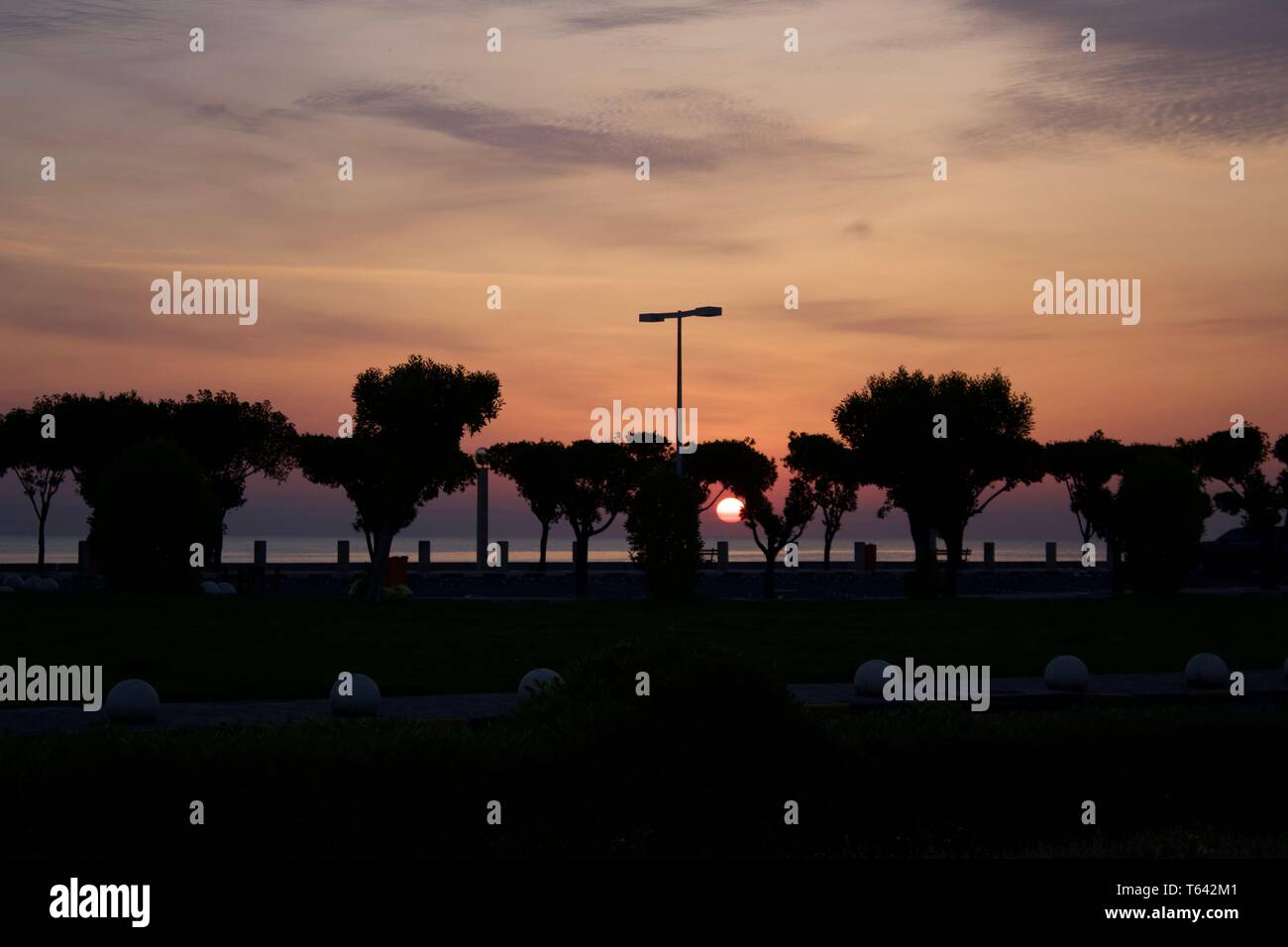 Sonnenaufgang Blick vom Strand von Kuwait City Stockfoto