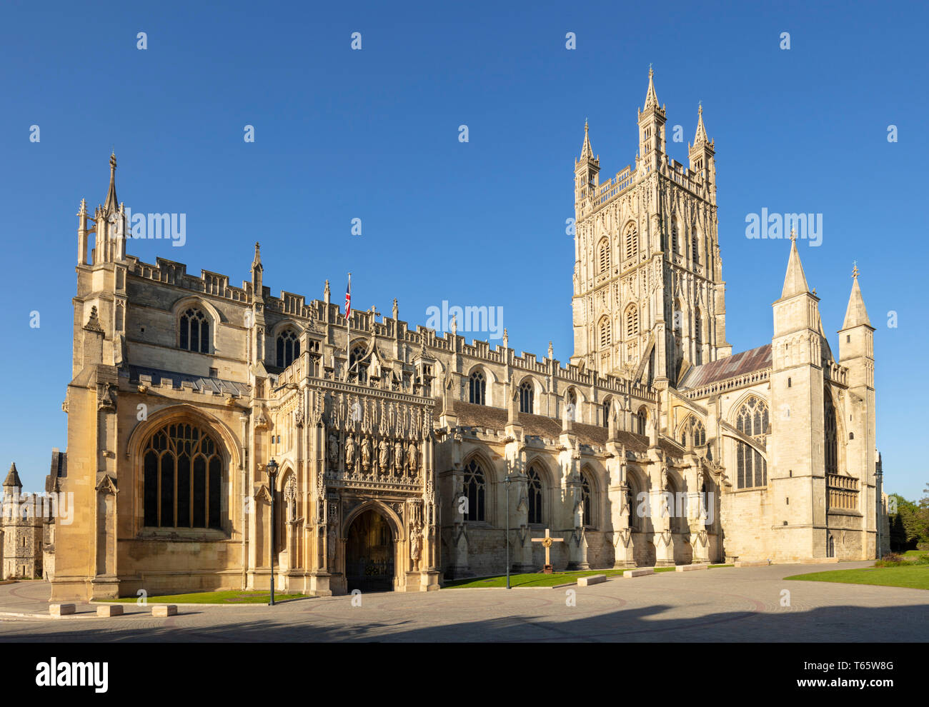Gloucester Kathedrale oder Kathedrale Kirche St. Peter und das Heilige und unteilbare Trinity Gloucester Stadtzentrum Gloucestershire England GB Europa Stockfoto