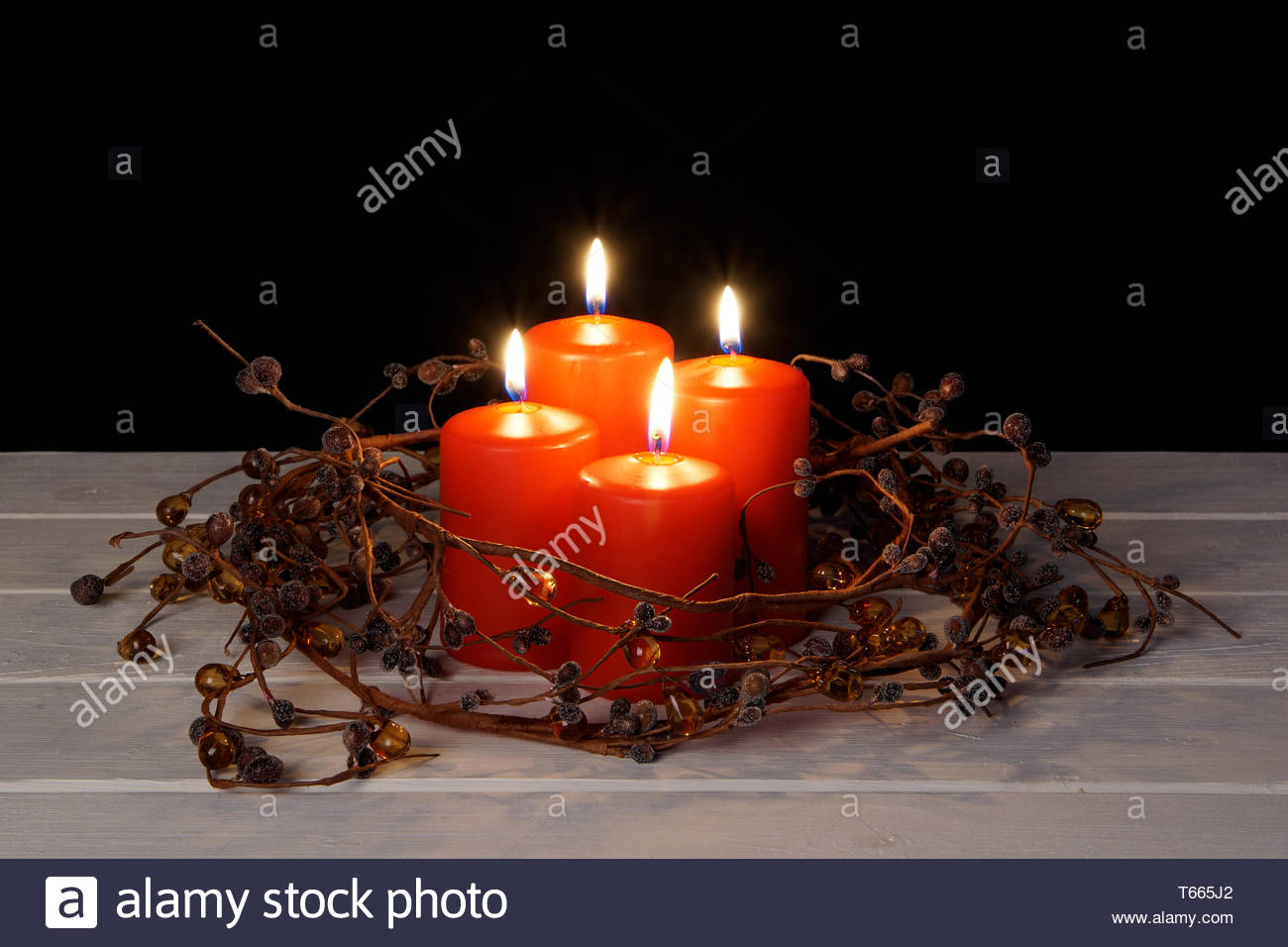 Weihnachtskerzen Stockfotos & Weihnachtskerzen Bilder - Alamy