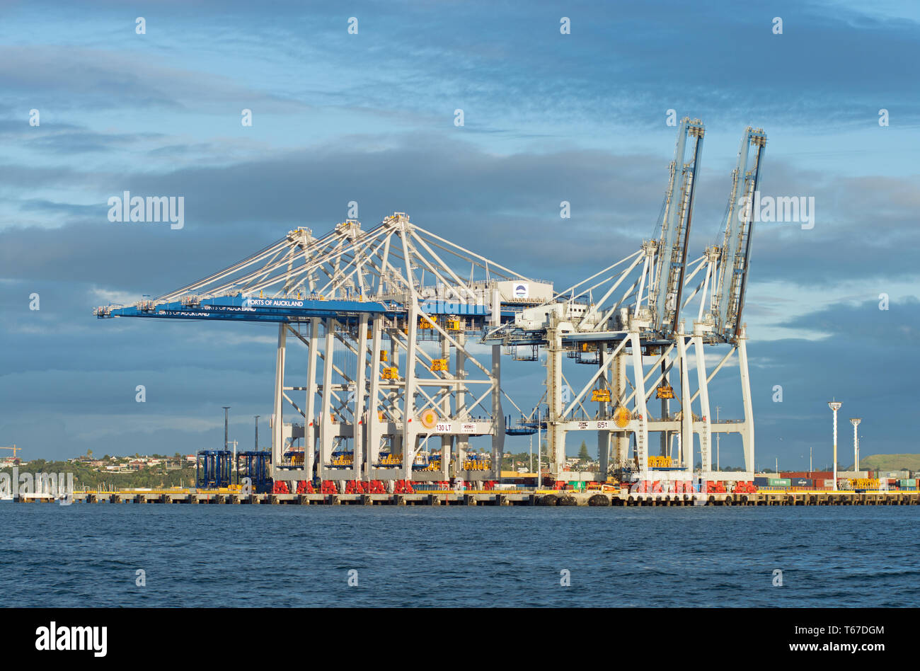 Ports von Auckland Containerbrücken Stockfoto