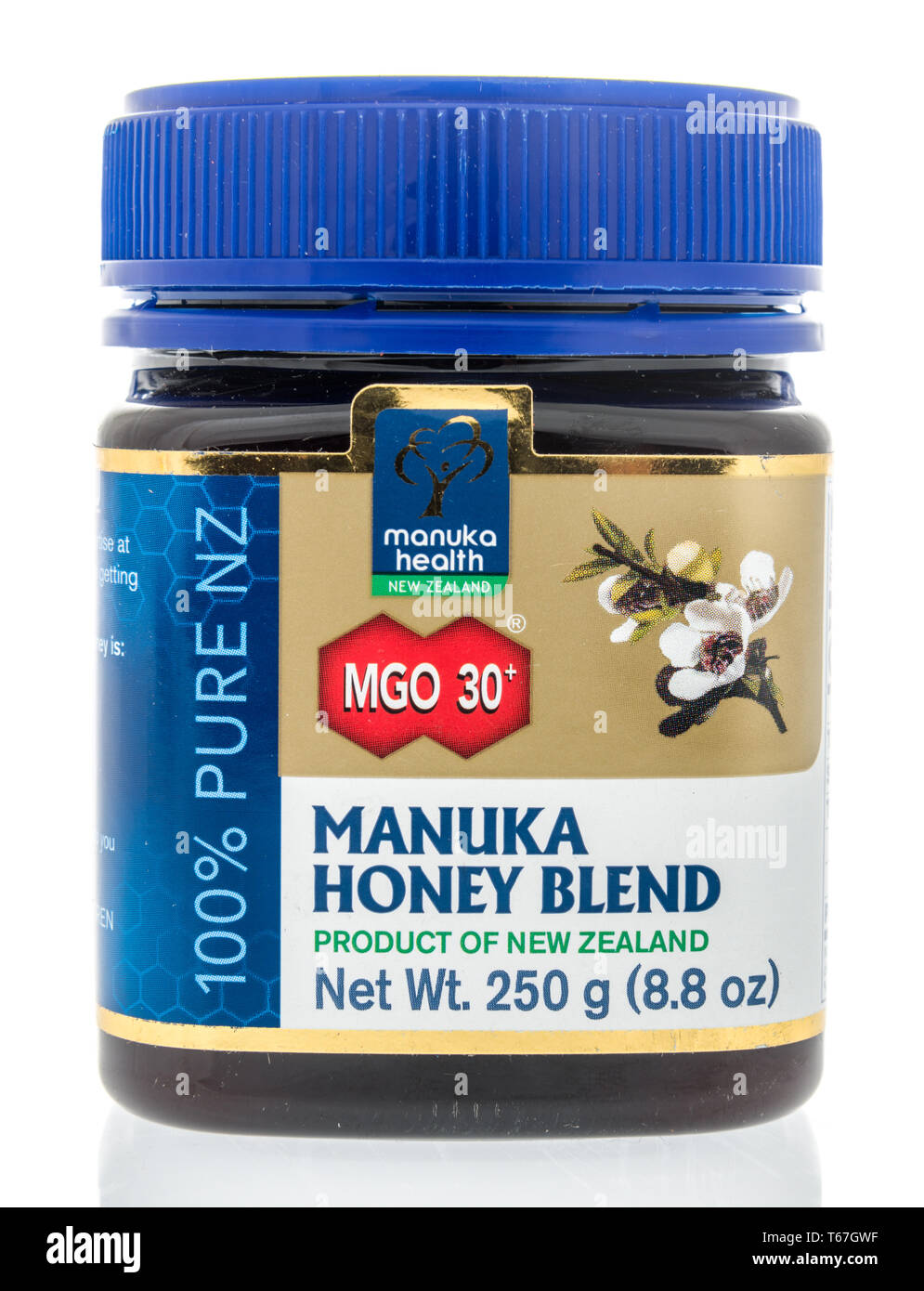 Winneconne, WI - 22. April 2019: ein Paket von Manuka Health manuka Honig Mischung auf einem isolierten Hintergrund Stockfoto