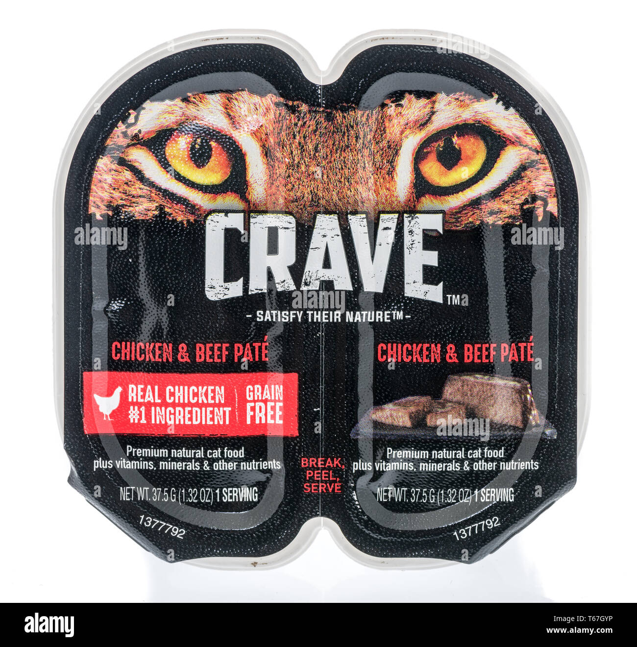 Winneconne, WI - 26. April 2019: ein Paket von crave Katzenfutter auf einem isolierten Hintergrund Stockfoto