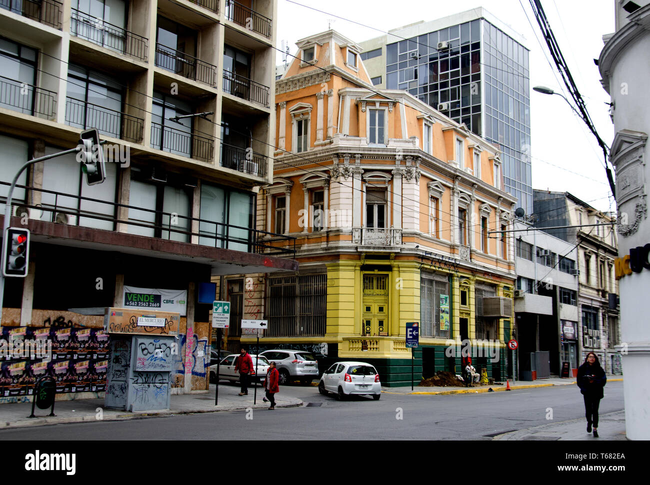 Gemischte architektonischen Stilen von Barock bis brutal veränderte Valparaiso Stockfoto